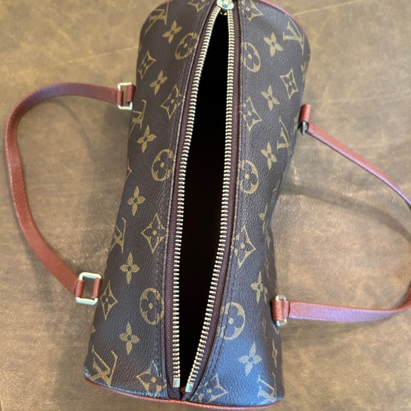 Like New Louis Vuitton Papillon 26 - Picture 8 of 8